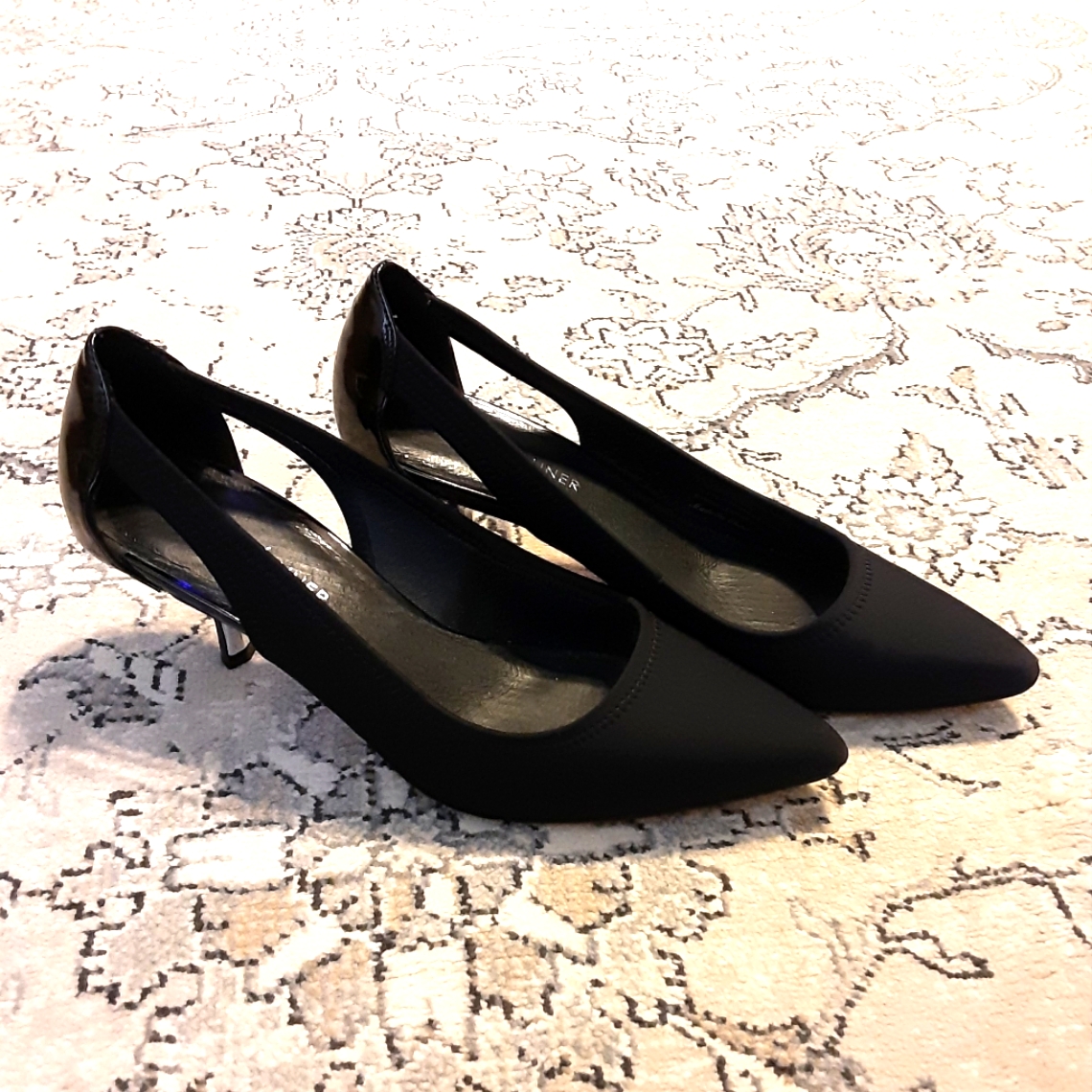 Donald J. Pliner Black Heels